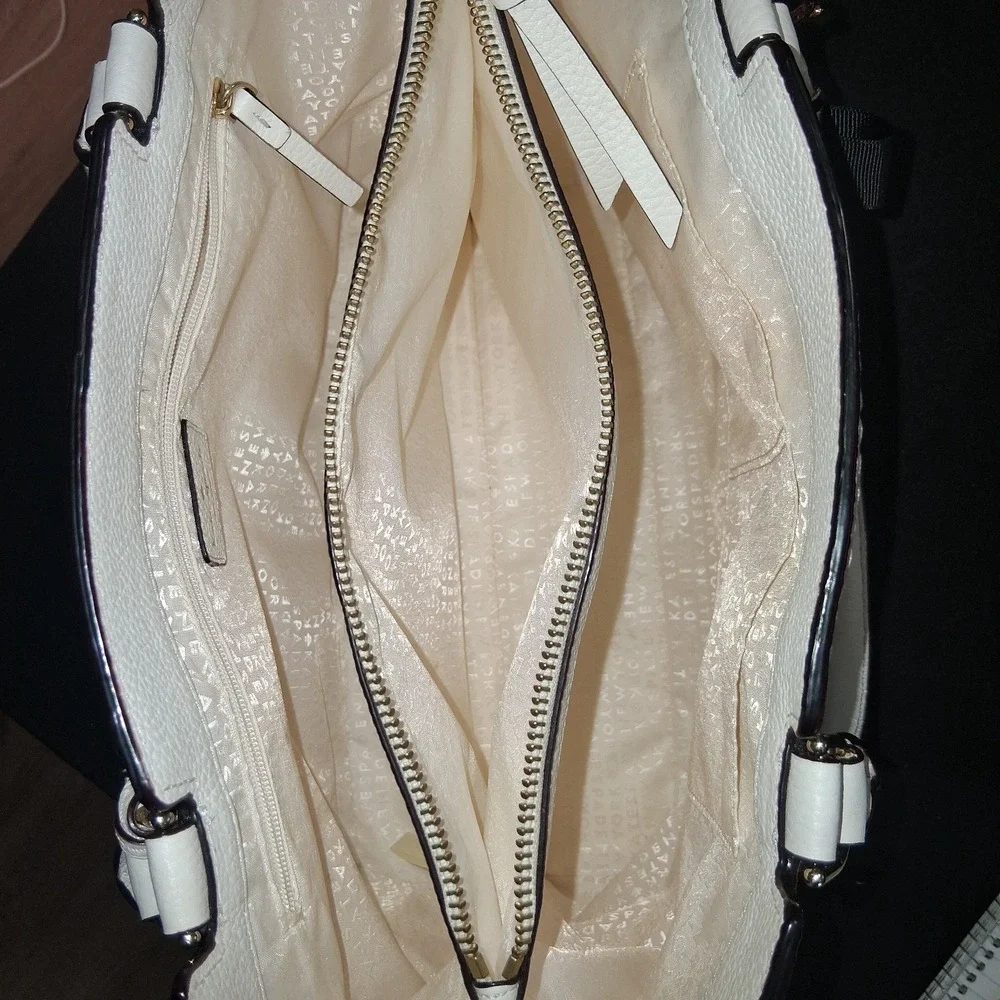 Kate‎ Spade New York White Pebble Leather Tote 13 x 10 x 6